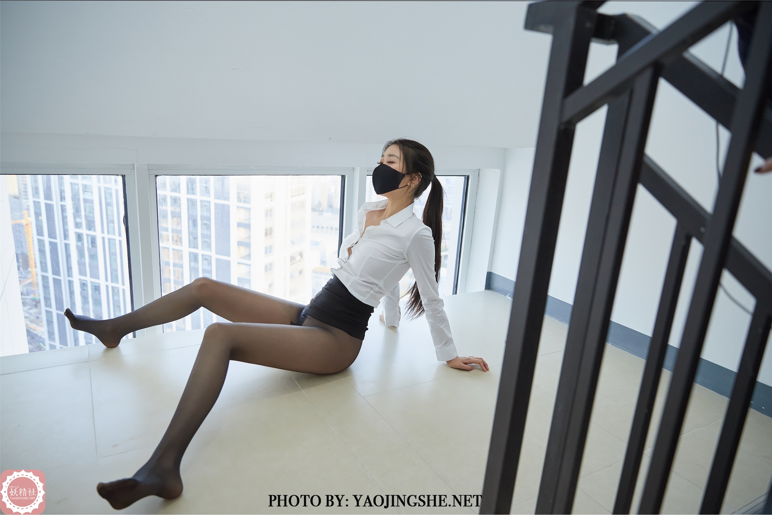 YAOJINGSHE 妖精社 T2121《苏伟-尾随苏老师》